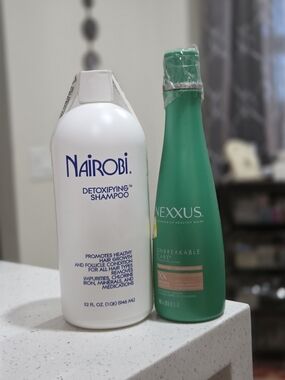 Nairobi Detoxifying Shampoo &  Nexxus Protein Fusion Shampoo Bundle